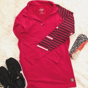 Nike athletic long sleeve quarter zip pullover